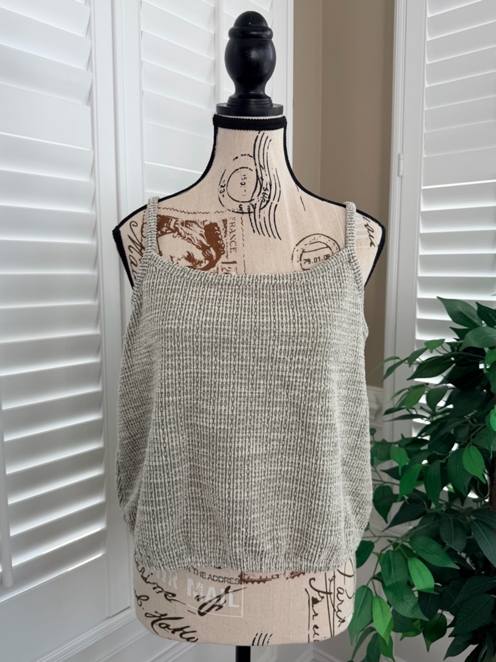 LOFT Boucle Bubble Hem Textured Cami in Green/White Marl Size Medium